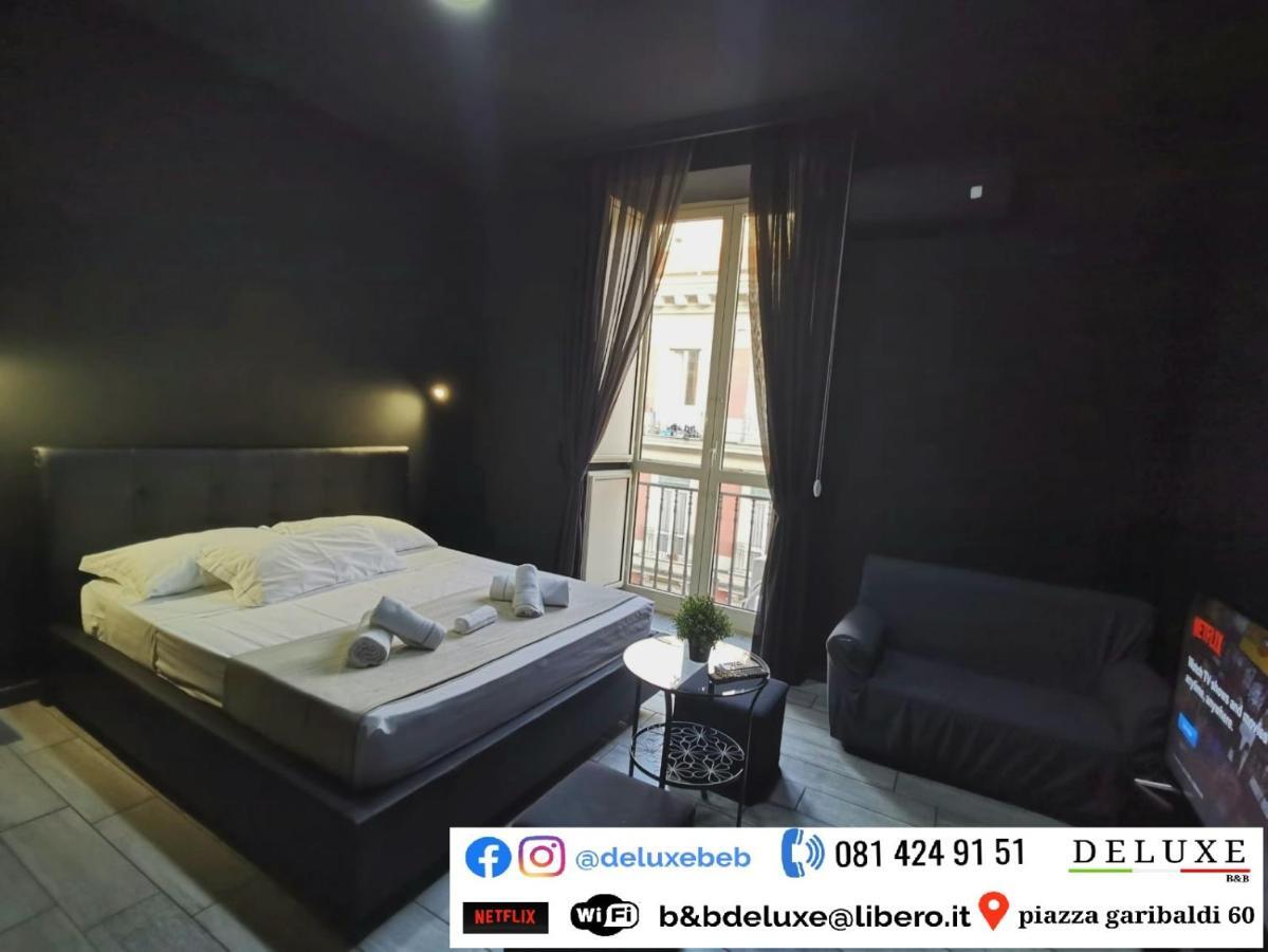 Deluxe B&B Napoli Central Station Naples Exterior photo
