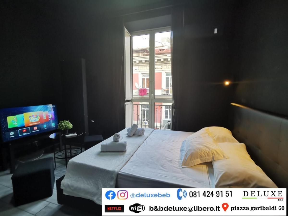Deluxe B&B Napoli Central Station Naples Exterior photo